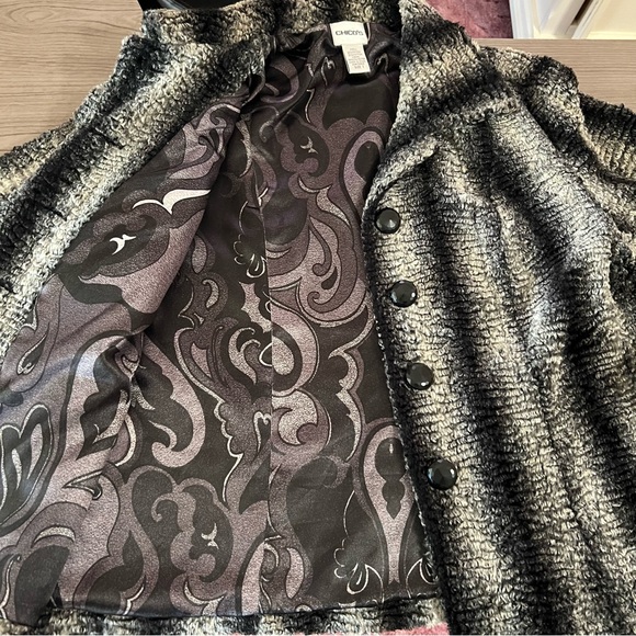 LIKE new coat🖤 - Picture 3 of 7